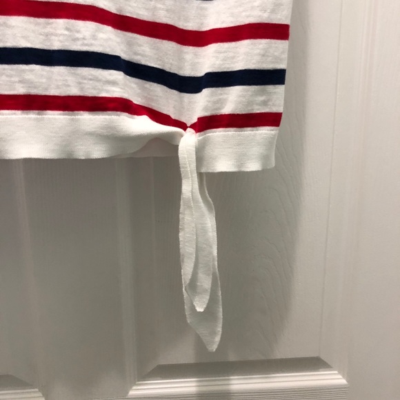 Relaxed tie-front short-sleeve sweater - Picture 5 of 8